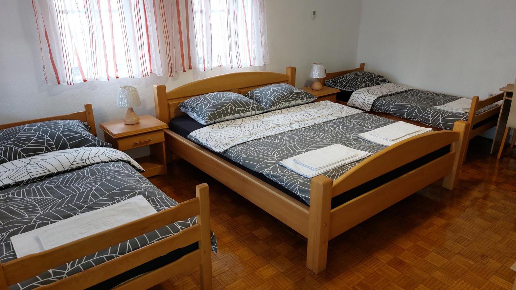 Panorama Travnik Aparthotel Bilik gambar