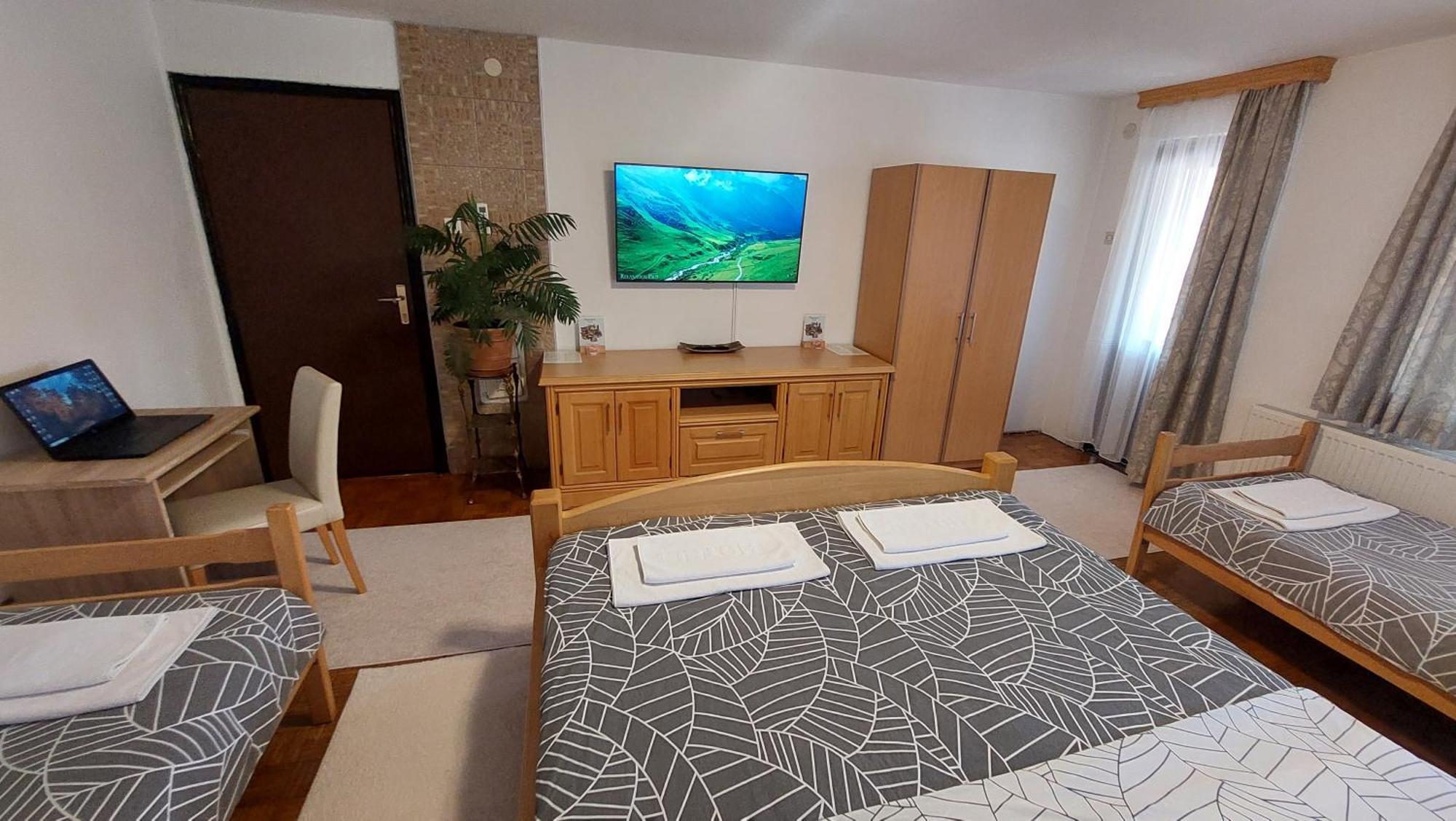 Panorama Travnik Aparthotel Luaran gambar