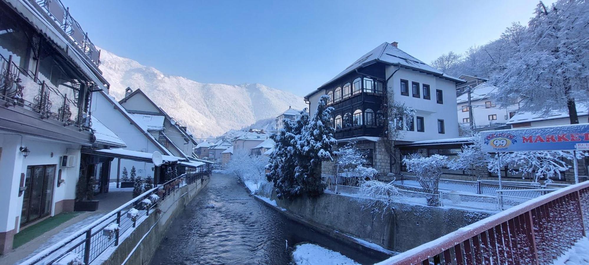 Panorama Travnik Aparthotel Luaran gambar